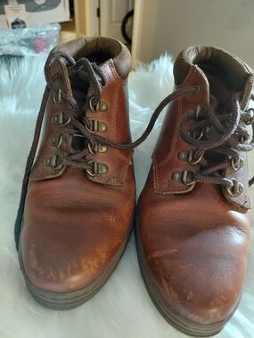 Timberland Brown Leather Ankle Boots with Lace-Up Front